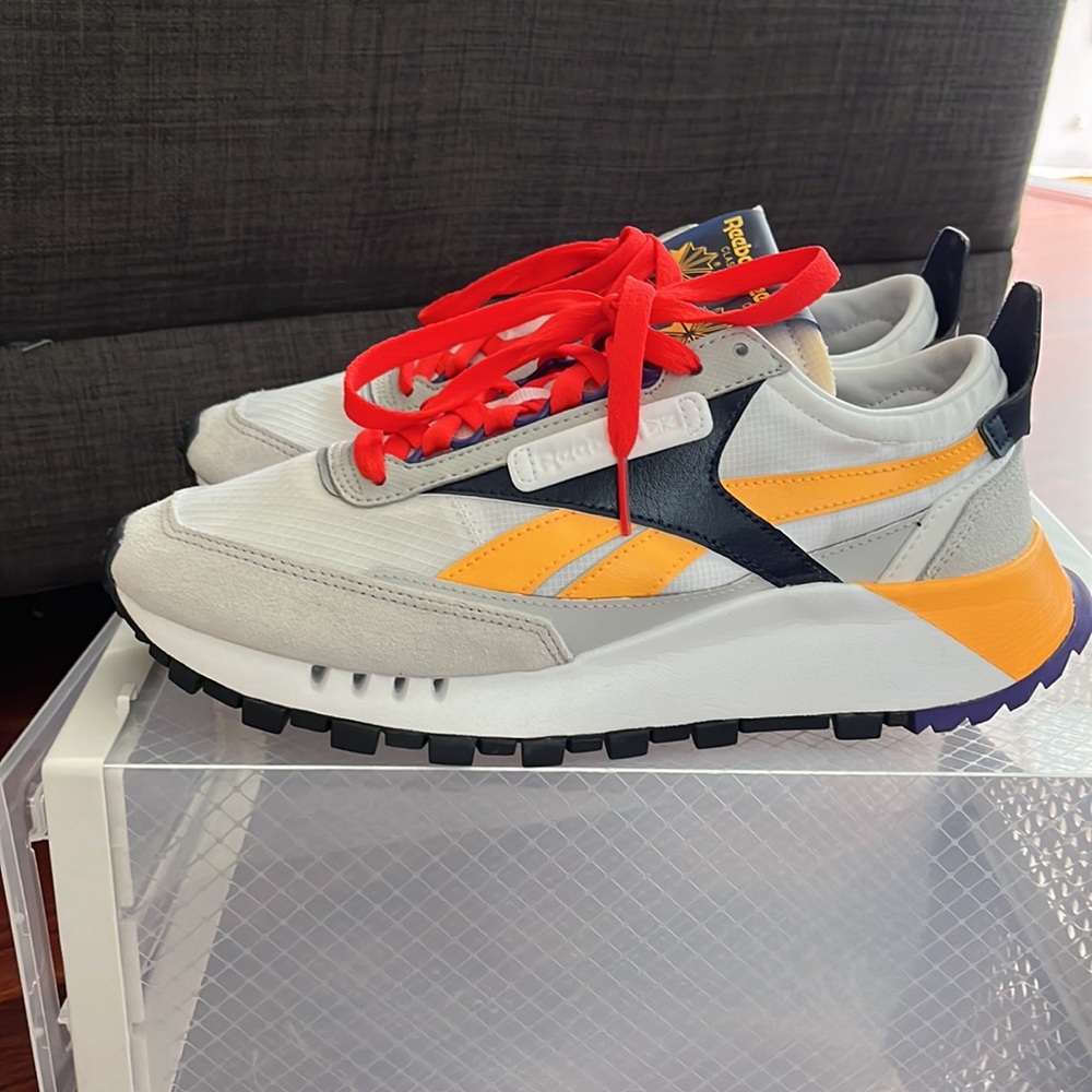 Multi color Reebok - Picture 2 of 3